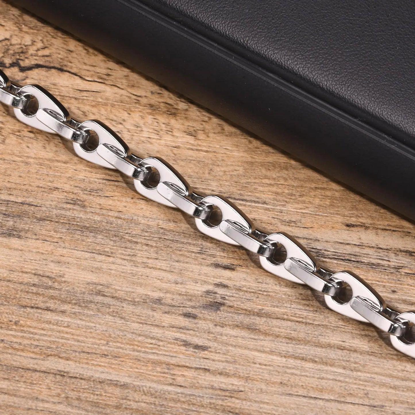 8.5mm Geometric Stainless Steel Bracelet